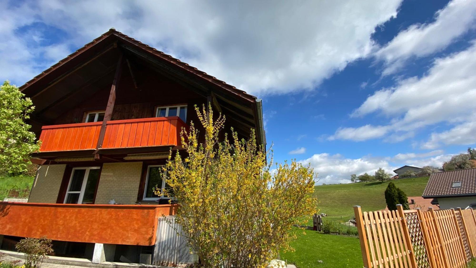 Naturnahe Familienwohnung Ruschegg Exteriör bild