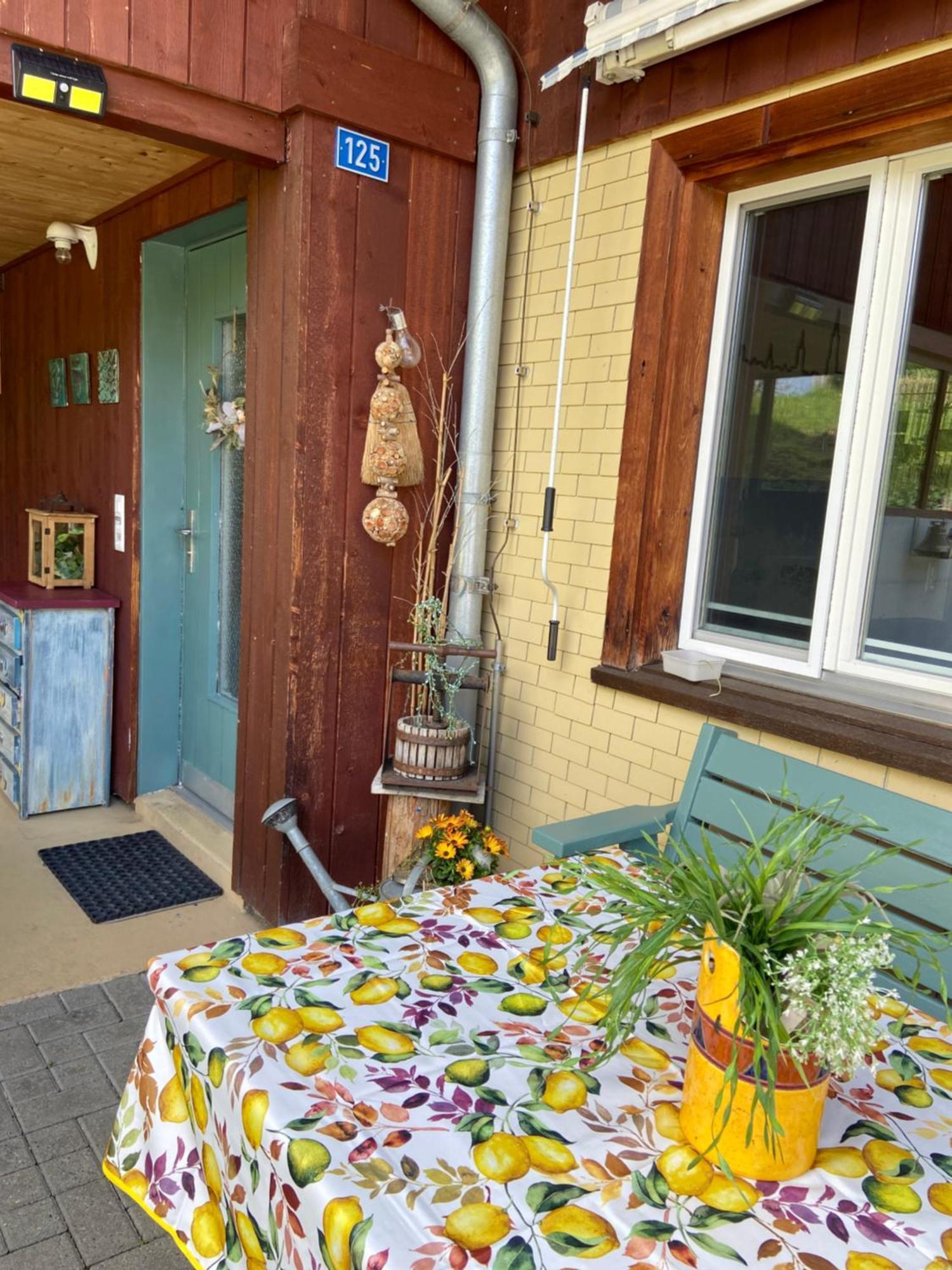 Naturnahe Familienwohnung Ruschegg Exteriör bild